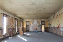 index074004.jpg